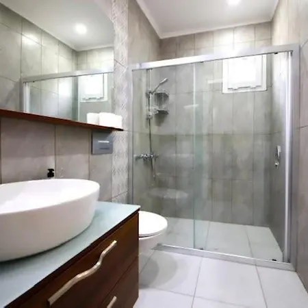 Refreshing And Peaceful Home With Shared Pool And Garden In Bodrum Appartement *